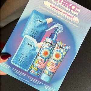 Amika Hydration Routine Set - Blue and Pink